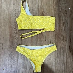 One shoulder bikini set